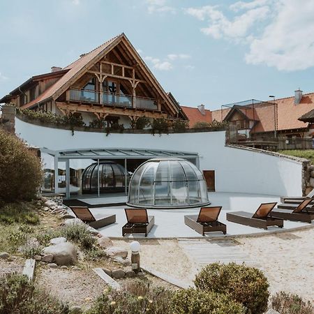 Osada Głęboczek. Vine Resort&Spa Wielki Głęboczek Exterior foto