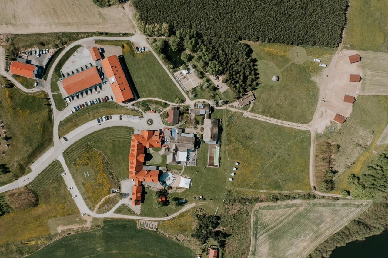 Osada Głęboczek. Vine Resort&Spa Wielki Głęboczek Exterior foto