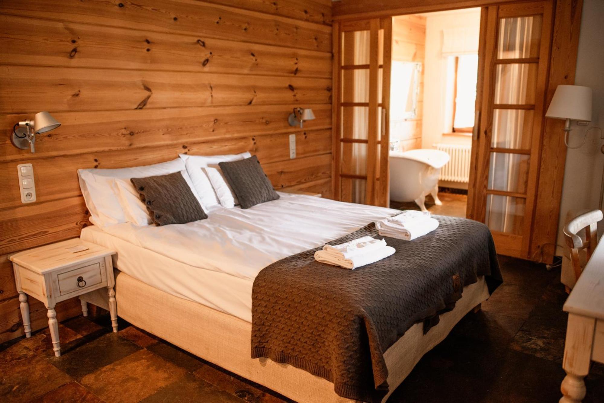 Osada Głęboczek. Vine Resort&Spa Wielki Głęboczek Exterior foto